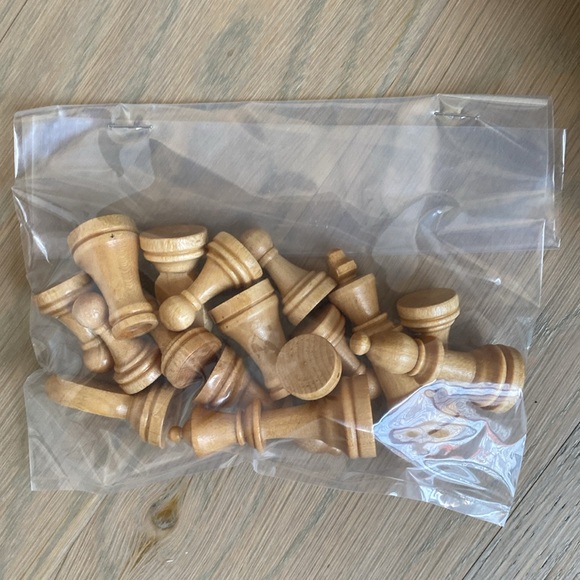 Frye's Measure Mill Shaker Chess Box - Picture 8 of 12